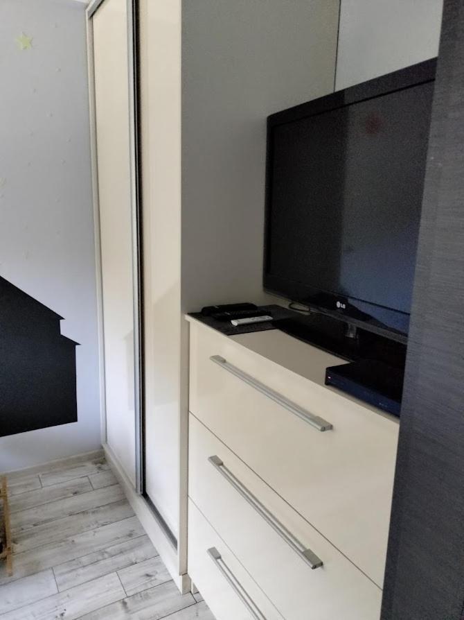 Nowoczesne Mieszkanie 63M2 Jastrzębie Zdrój Bagian luar foto